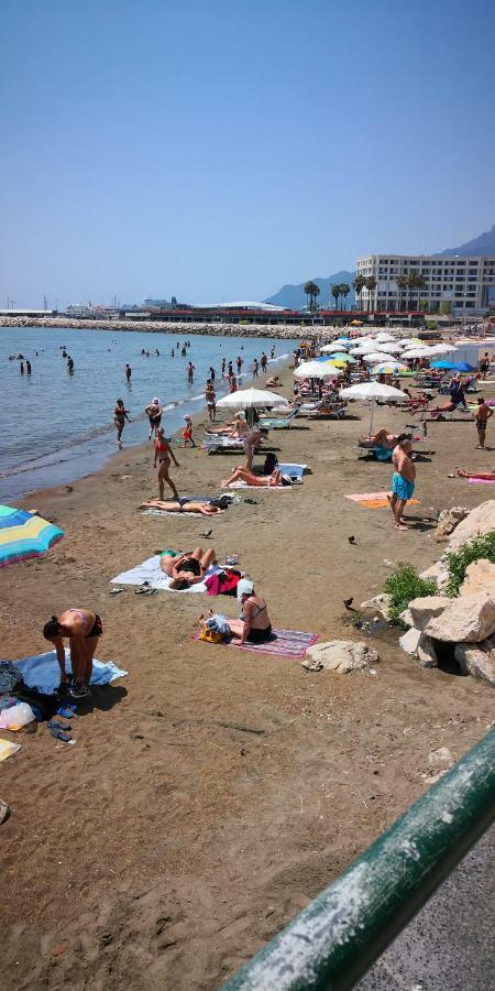 Casa Vacanze Archi Medievali Salerno Bagian luar foto
