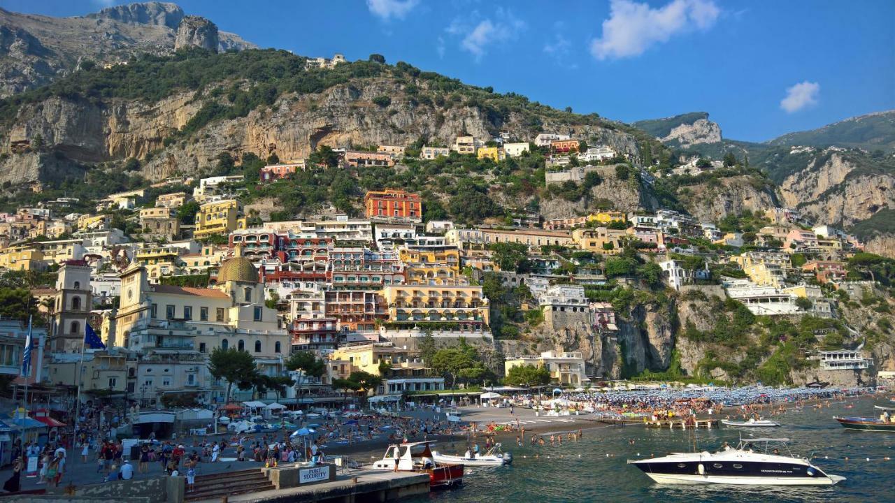 Casa Vacanze Archi Medievali Salerno Bagian luar foto