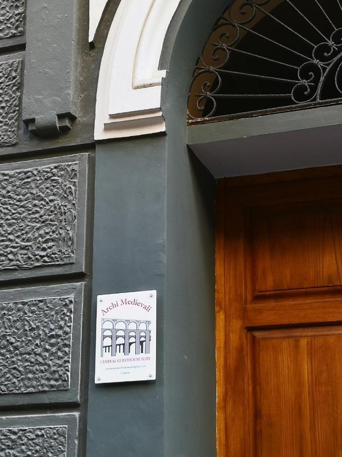 Casa Vacanze Archi Medievali Salerno Bagian luar foto