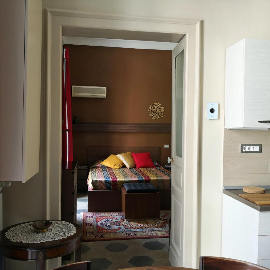 Casa Vacanze Archi Medievali Salerno Bagian luar foto